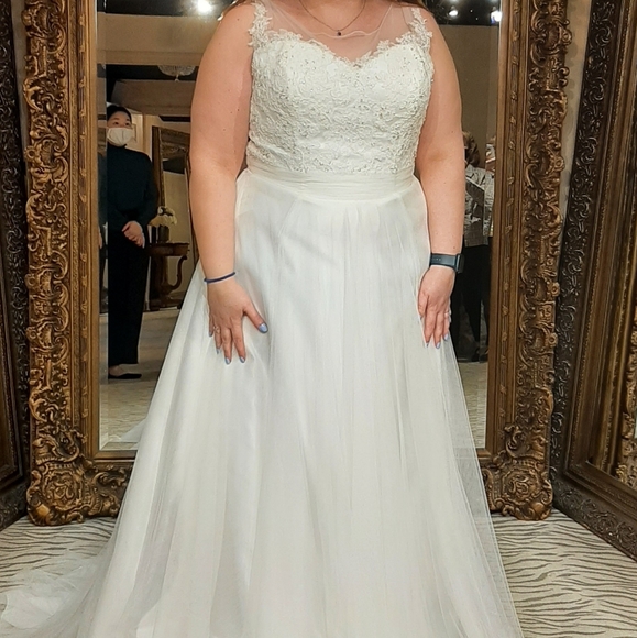 Dresses & Skirts - Illusion neckline wedding dress